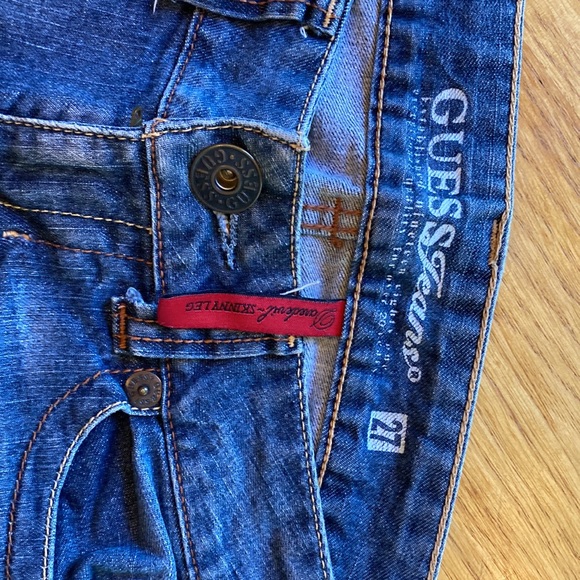 Guess Distressed Skinny Jeans, Sz. 27 - Picture 7 of 8